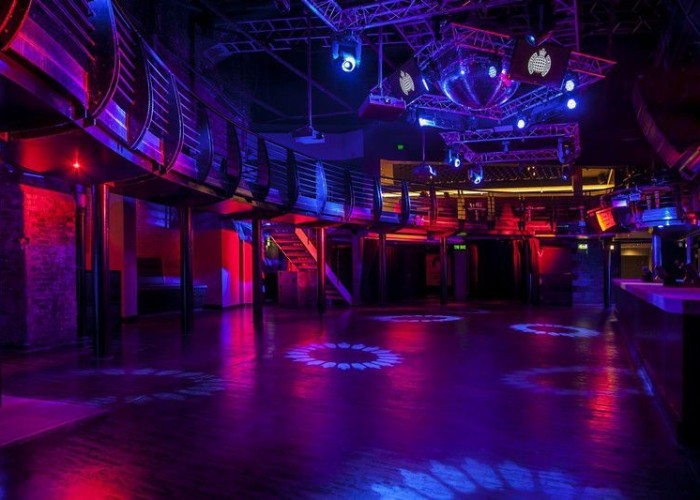 22. Pub / Bar / Club