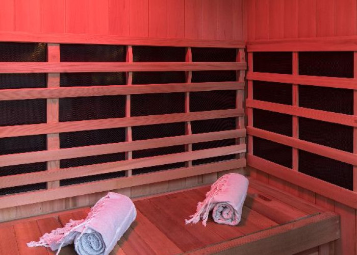 39. Sauna / Steam Room
