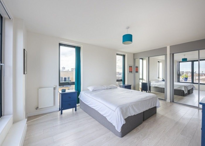10. Bedroom (Master/En-Suite)