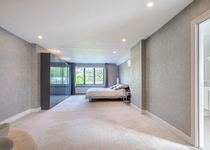 21. Bedroom