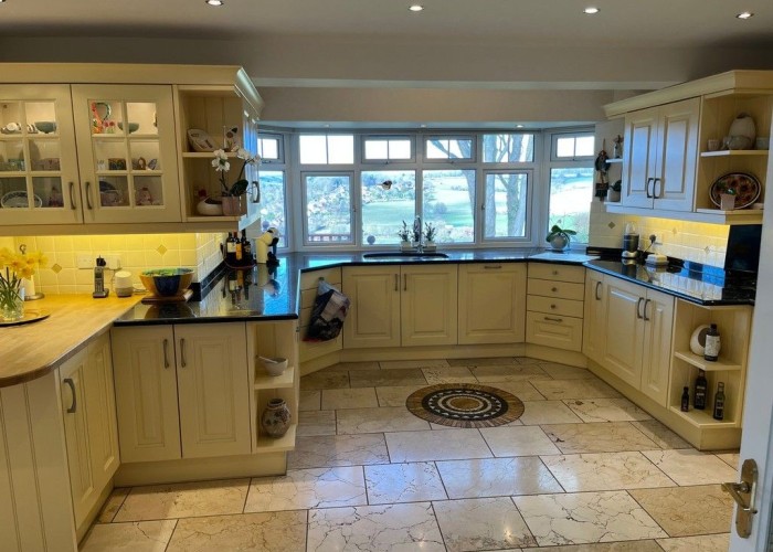 13. Kitchen (Cream or White units), Kitchen (Gas Hob)
