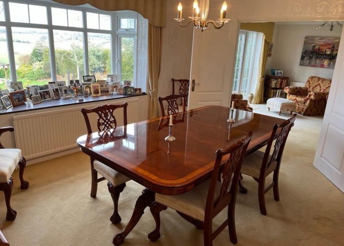 17. Diningroom