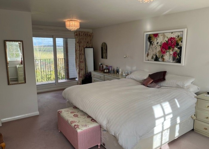 38. Bedroom (Double)