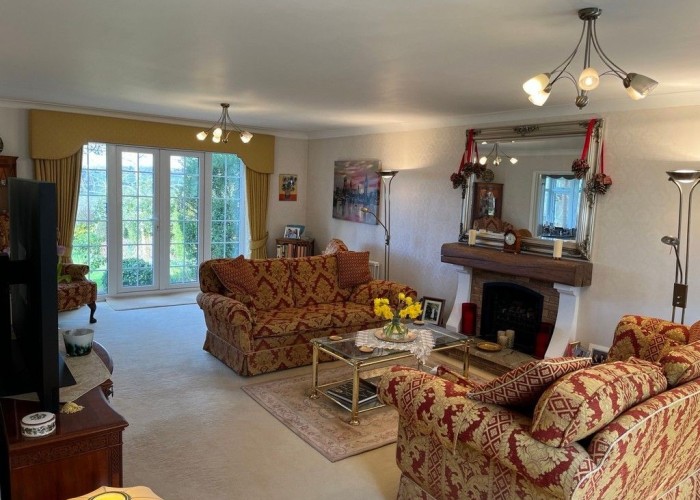 6. Livingroom, Fireplace