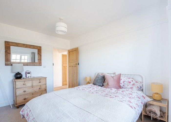 18. Bedroom (Double)