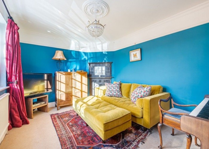 13. Drawing Room, Colourful