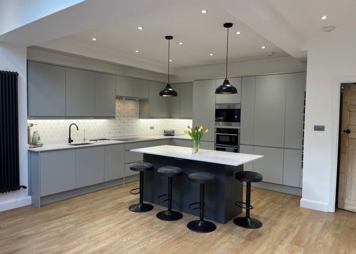 1. Kitchen, Kitchen (With Island), Kitchen (Coloured units), Kitchen (Modern), Coronavirus-Friendly, Kitchen (Electric/Induction Hob)