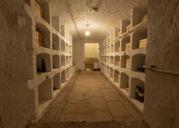 33. Cellar / Crypt