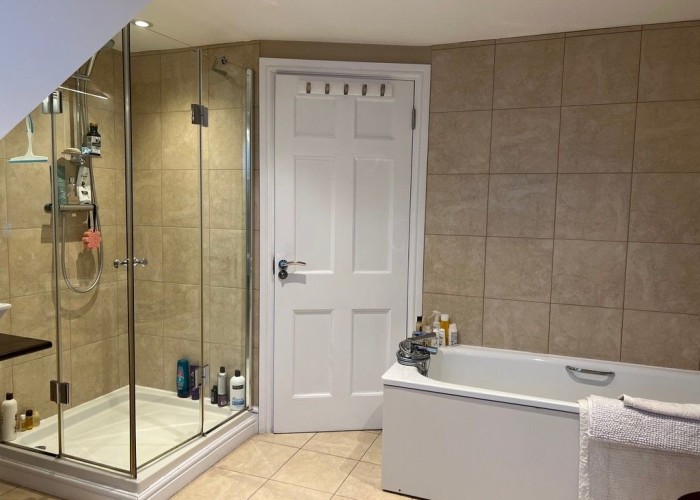 20. Bathroom, Bathroom (Shower and bath)