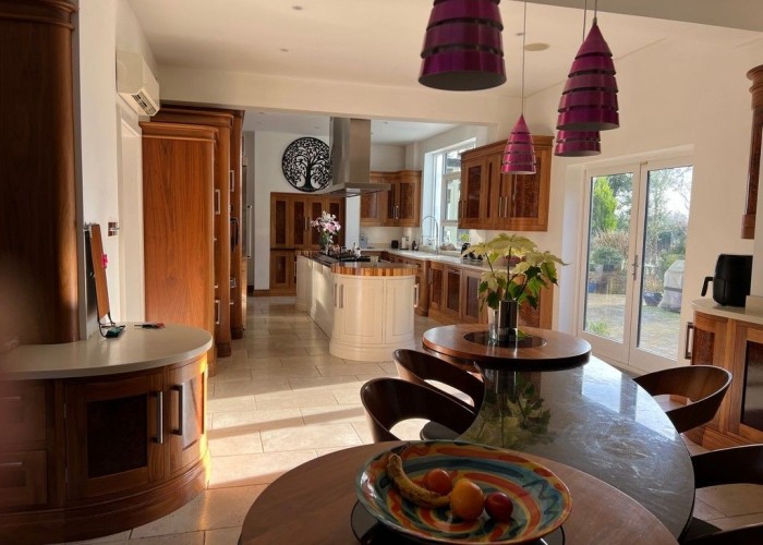 8. Kitchen (With Island)