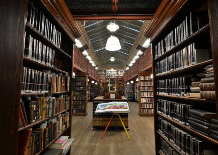 2. Library / Bookshop, Coronavirus-Friendly