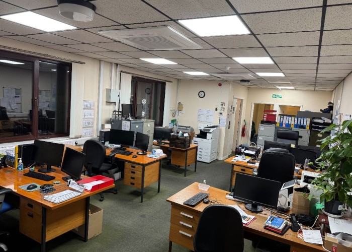 10. multi-person office for filming