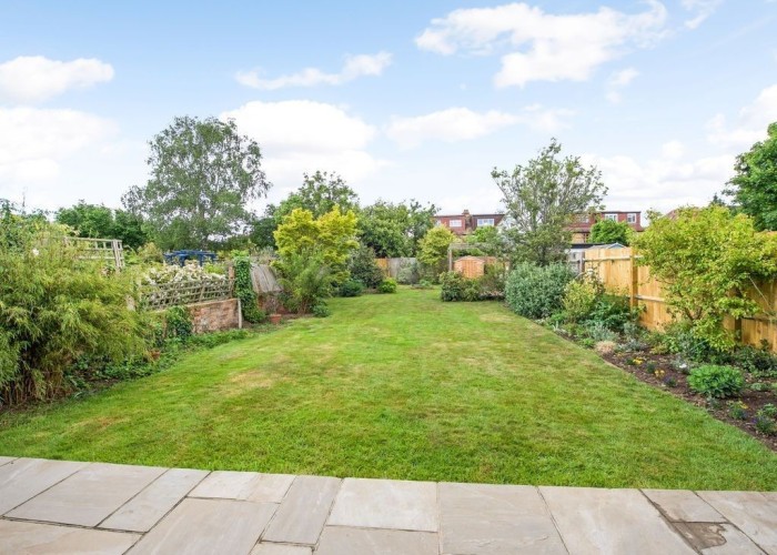 8. Garden (Rear, Large)