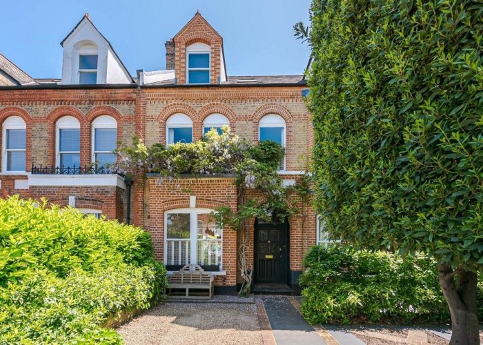 1. Semi-Detached House, Coronavirus-Friendly
