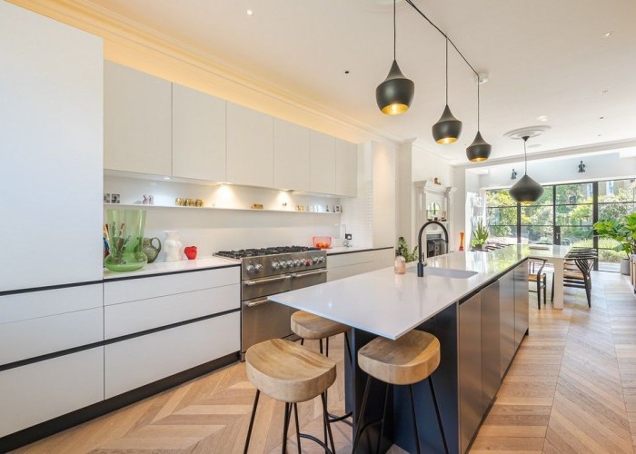 7. Kitchen (With Island), Kitchen With Table, Kitchen (White units), Kitchen (Gas Hob)