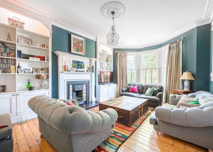 21. Livingroom, Fireplace