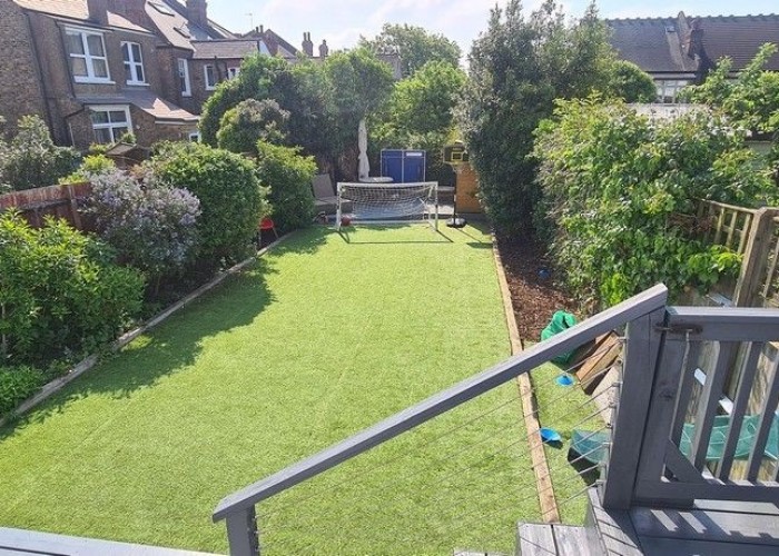 19. Garden (Rear, Large)