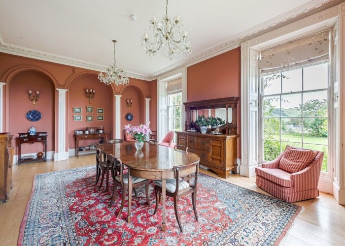 23. Diningroom