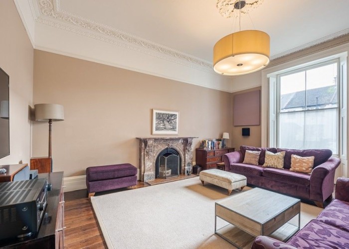 10. Livingroom, Fireplace