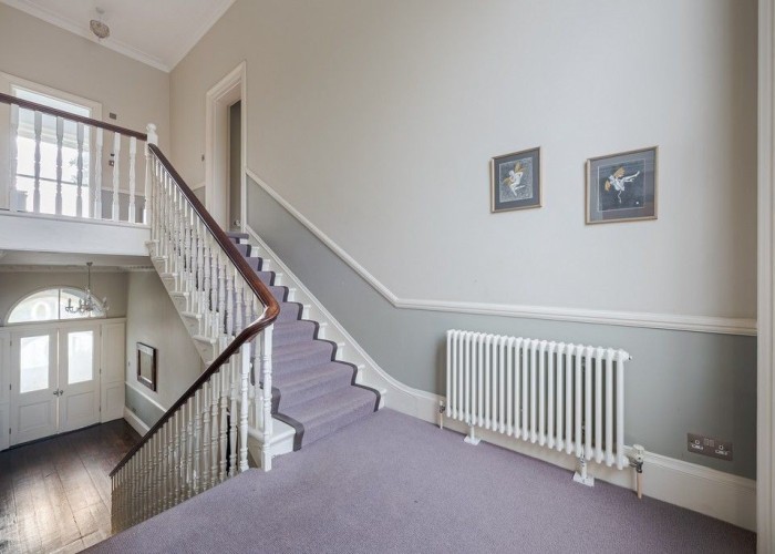23. Stairway / Staircase, Landing