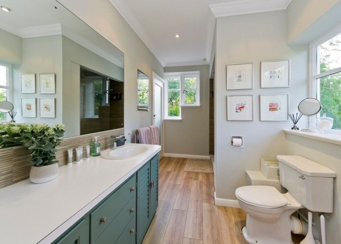 32. Bathroom