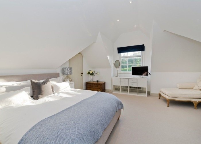 36. Bedroom (Double)