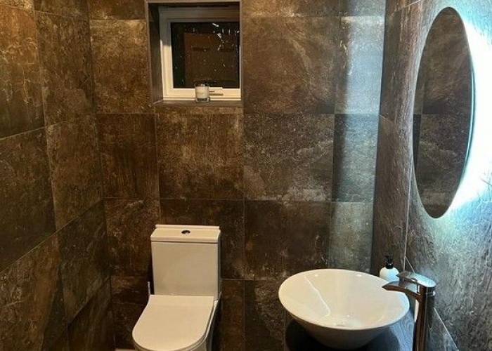 12. Toilet
