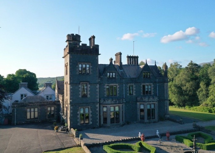 3. Stately Home/Manor, Manor House, Coronavirus-Friendly