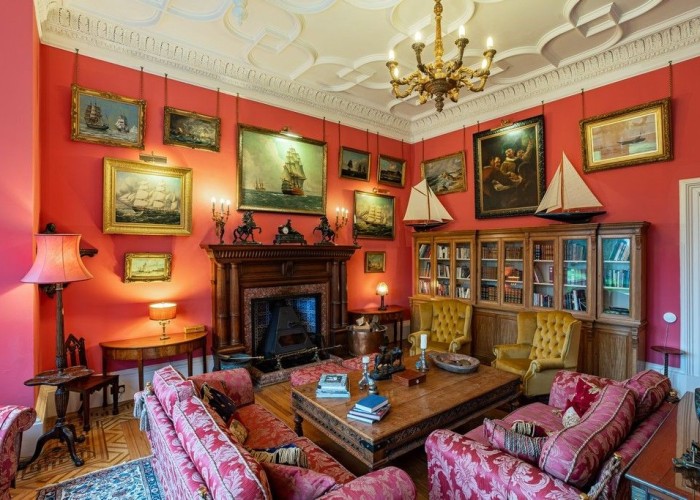 5. Livingroom, Fireplace