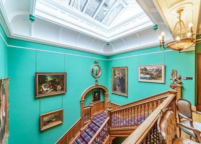 17. Skylight, Staircase (Sweeping)
