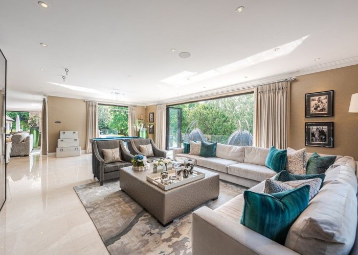 11. Livingroom