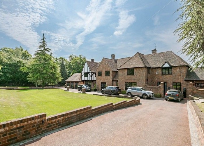 3. Manor House