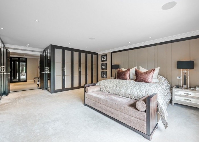42. Bedroom (Double)