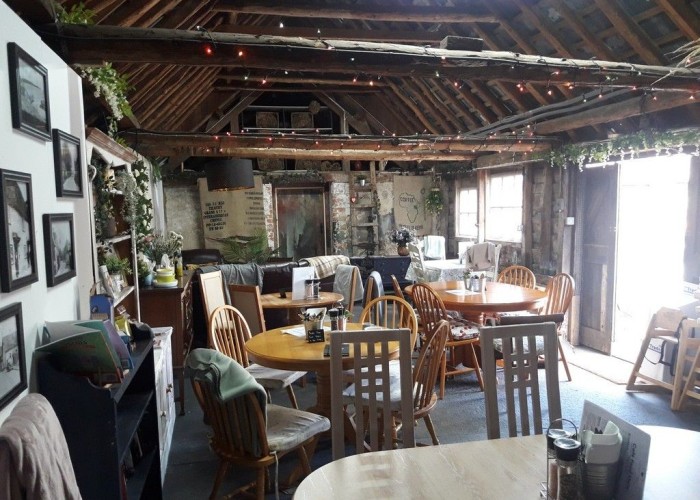 18. Cafe
