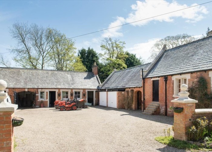 5. Driveway, Courtyard
