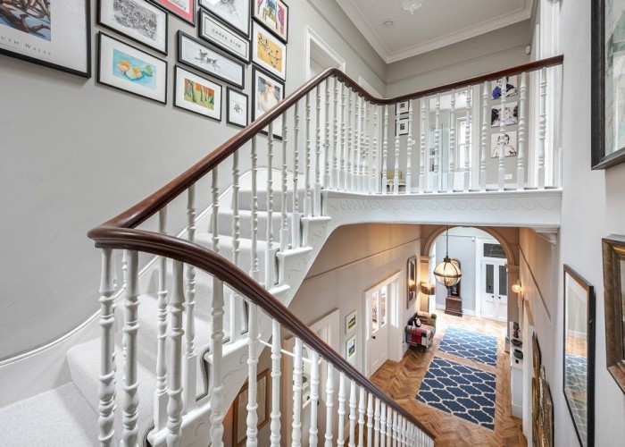 19. Stairway / Staircase