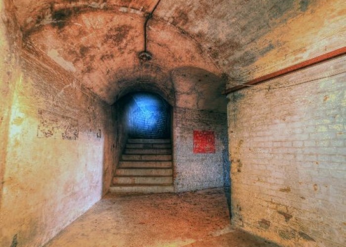 renovated = London: Derelict Fort With Bunkers For Filming, Kent