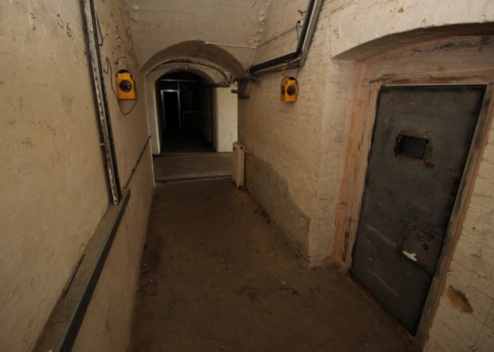 renovated = London: Derelict Fort With Bunkers For Filming, Kent