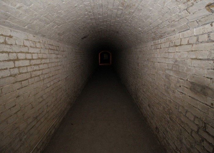 renovated = London: Derelict Fort With Bunkers For Filming, Kent