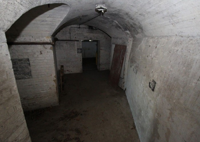 renovated = London: Derelict Fort With Bunkers For Filming, Kent