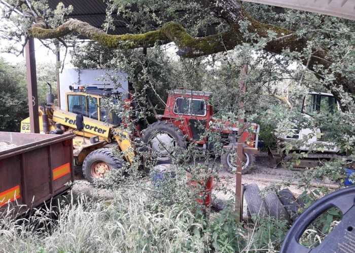 22. Tractor / Farm Machinery
