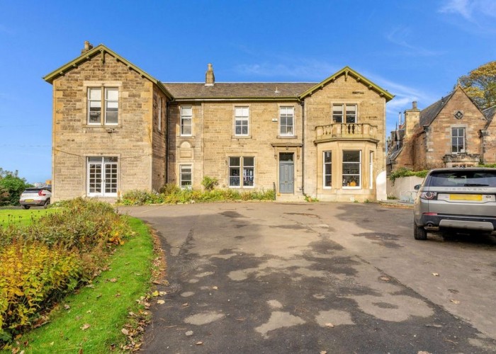 21. Exterior (Stately Home/Castle)