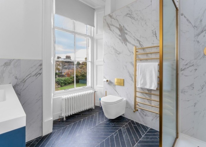 19. Shower Room