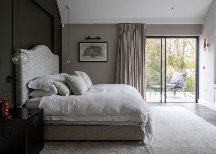 30. Bedroom (Master/En-Suite)