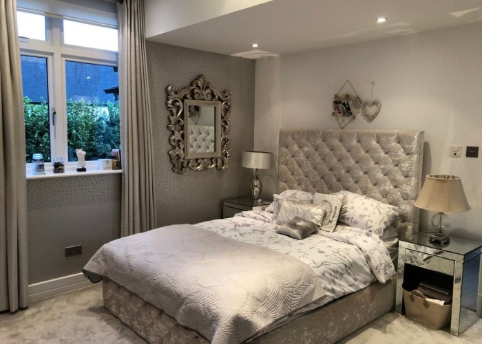 20. Bedroom (Master/En-Suite)
