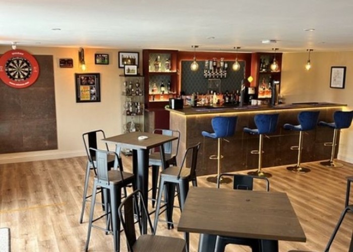 19. Bar (Home)