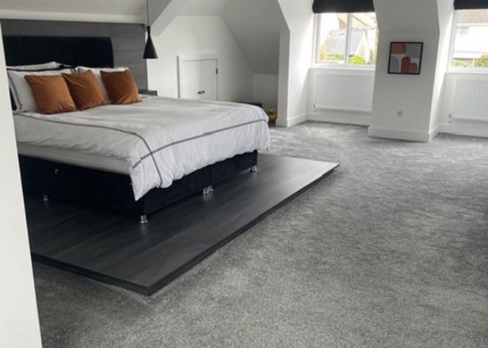 9. Bedroom (Master/En-Suite)