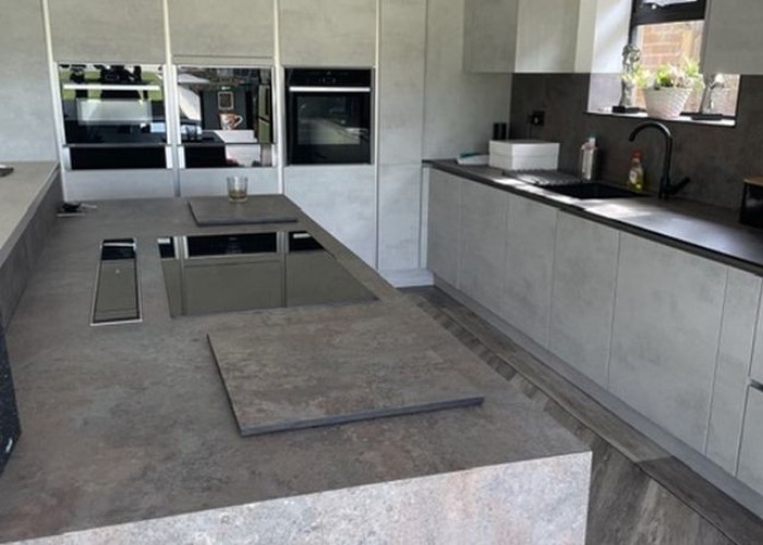 6. Kitchen (Modern)