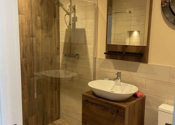 15. Shower Room
