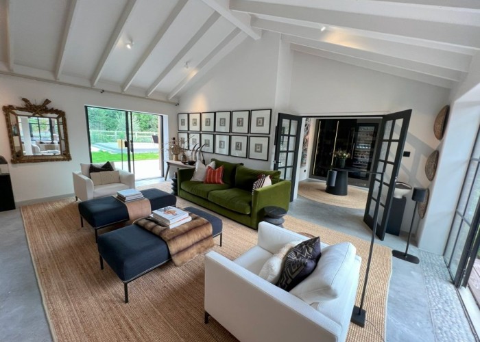 13. Livingroom